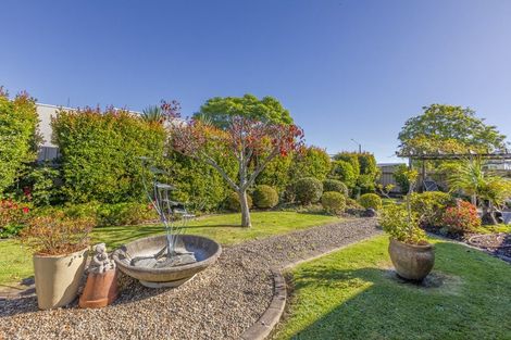 Photo of property in 2 Bucksburn Place, Greenmeadows, Napier, 4112