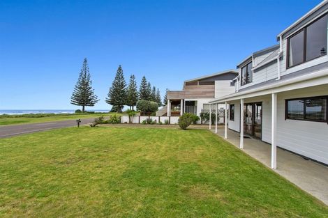 Photo of property in 238 Ocean Road, Ohope, 3121