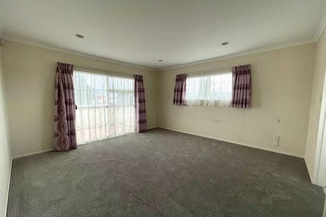 Photo of property in 28a Westerham Drive, Dannemora, Auckland, 2016