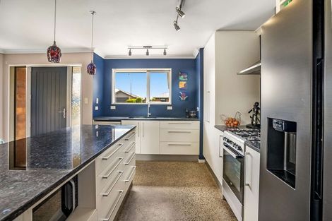 Photo of property in 79 Acacia Avenue, Rangiora, 7400