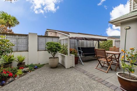 Photo of property in 53a Oxford Street, Tawa, Wellington, 5028