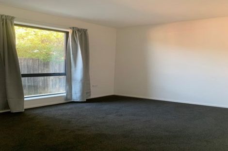 Photo of property in 33 Tuckers Road, Redwood, Christchurch, 8051