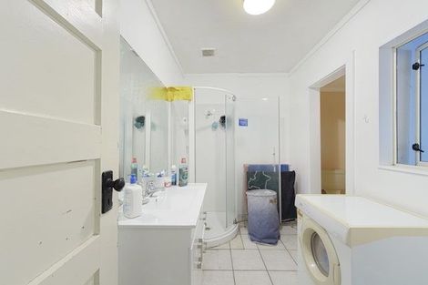 Photo of property in 165 Shakespeare Road, Bluff Hill, Napier, 4110