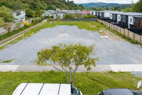 Photo of property in 32 Raukawa Street, Stokes Valley, Lower Hutt, 5019