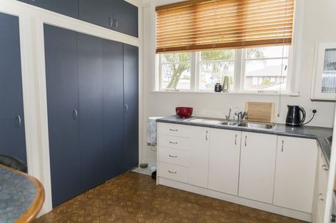 Photo of property in 11 Allardice Street, Dannevirke, 4930