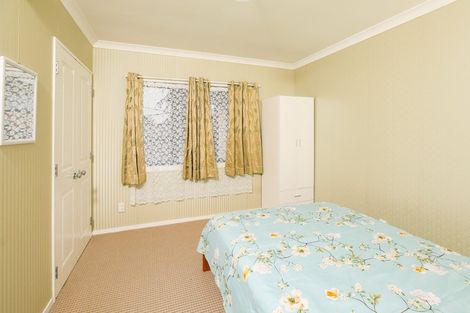 Photo of property in 42 Catalina Drive, Melville, Hamilton, 3206