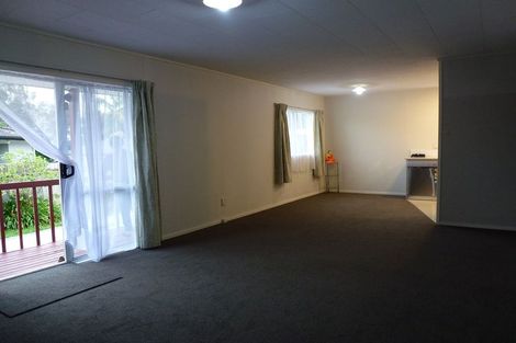 Photo of property in 9 Silverstone Place, Henderson, Auckland, 0612