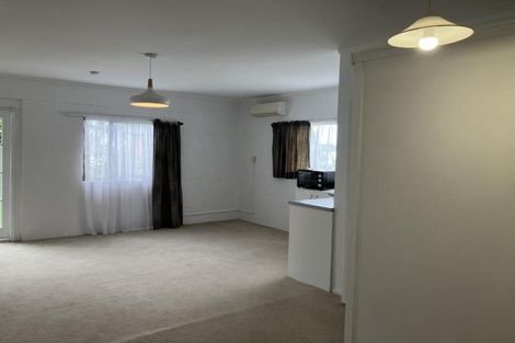Photo of property in 124 Manuka Road, Bayview, Auckland, 0629