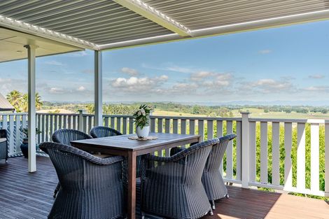 Photo of property in 18 Tironui Terrace, Western Heights, Hamilton, 3200