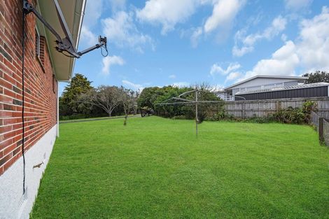 Photo of property in 25 Kayes Road, Pukekohe, 2120