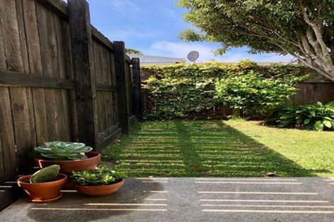 Photo of property in 44a Stone Street, Miramar, Wellington, 6022