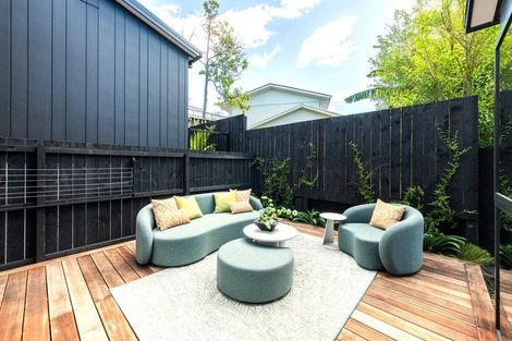 Photo of property in 42c Gordon Avenue, Milford, Auckland, 0620