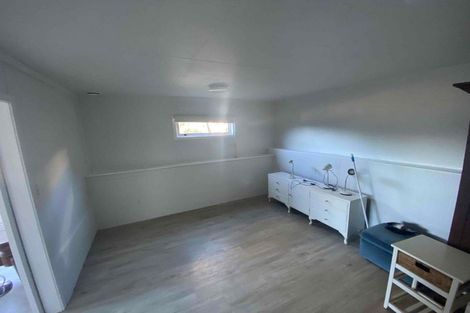 Photo of property in 176 Miromiro Road, Normandale, Lower Hutt, 5010