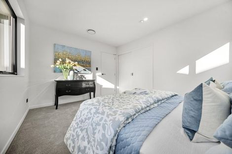 Photo of property in 24 Streamview Way, Long Bay, Auckland, 0630