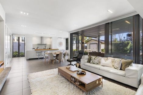 Photo of property in 7 Peel Street, Westmere, Auckland, 1022