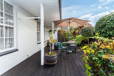 Photo of property in 11 Straven Road, Riccarton, Christchurch, 8011