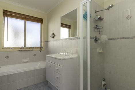 Photo of property in 43 Thames Road, Paeroa, 3600