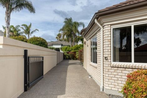 Photo of property in 34 Saint Heliers Place, Papamoa Beach, Papamoa, 3118