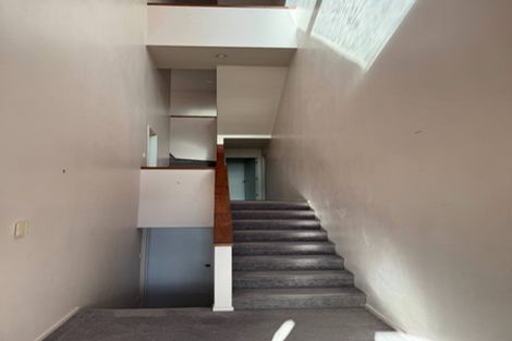 Photo of property in 2/7 Calypso Place, Rothesay Bay, Auckland, 0630