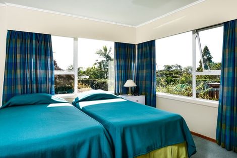 Photo of property in 42 Coniston Avenue, Te Atatu South, Auckland, 0610