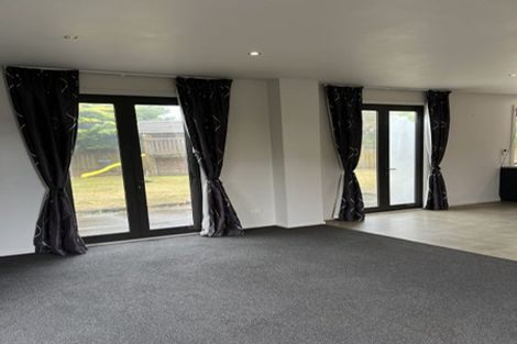 Photo of property in 15 Ruapehu Drive, Fitzherbert, Palmerston North, 4410