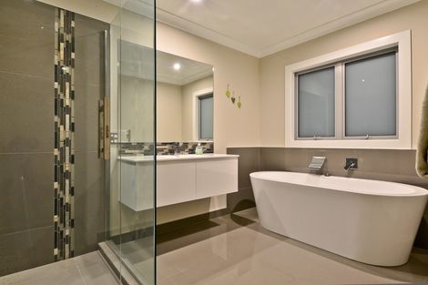 Photo of property in 15 Miranda Place, Flagstaff, Hamilton, 3210