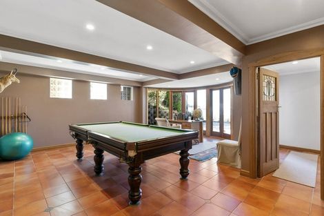 Photo of property in 8 Robieson Lane, Roseneath, Wellington, 6011
