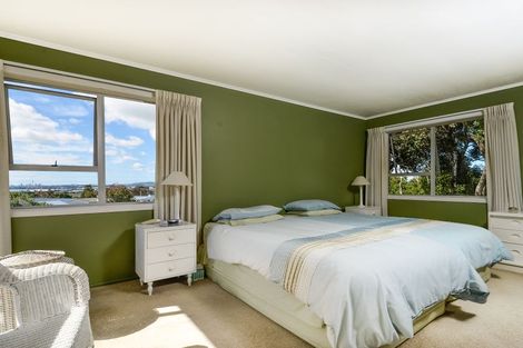 Photo of property in 42 Coniston Avenue, Te Atatu South, Auckland, 0610