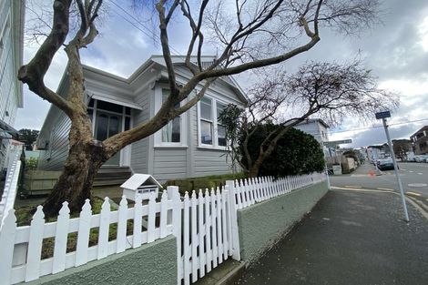 Photo of property in 174 Tasman Street, Mount Cook, Wellington, 6021