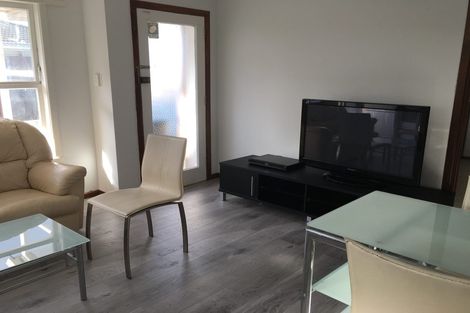 Photo of property in 2/58 Taharoto Road, Takapuna, Auckland, 0622