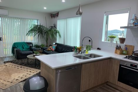 Photo of property in 4a Sherwood Avenue, Te Atatu South, Auckland, 0610