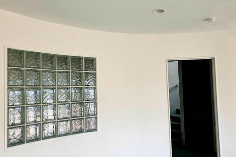 Photo of property in 2/38 Gulf View Road, Murrays Bay, Auckland, 0630