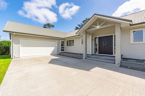 Photo of property in 26c Mcentee Road, Waitakere, Auckland, 0816