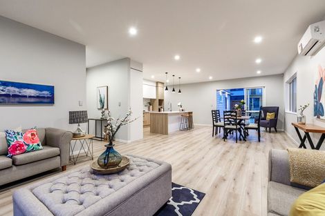 Photo of property in 10 Tarras Road, Kumeu, 0810