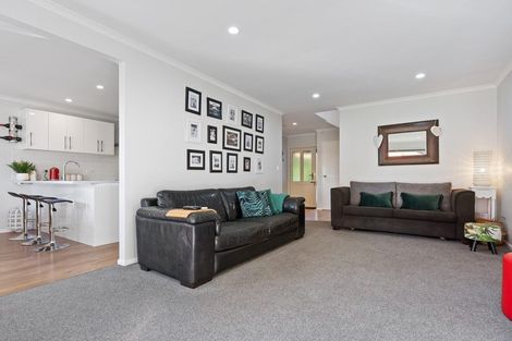 Photo of property in 8 Tiller Court, Gulf Harbour, Whangaparaoa, 0930