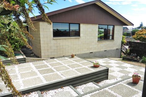 Photo of property in 1/2 Clifton Terrace, West End, Timaru, 7910