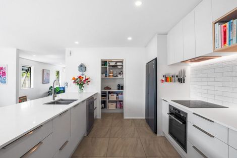 Photo of property in 114 Chinnerys Road, Woodend, 7610