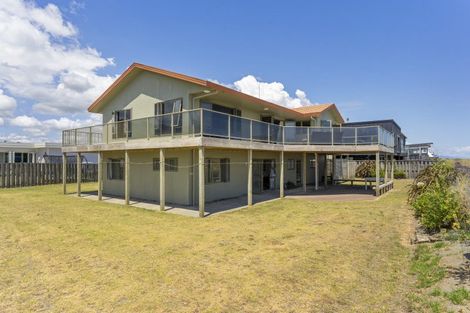 Photo of property in 9 Mariri Place, Waitarere Beach, Levin, 5510