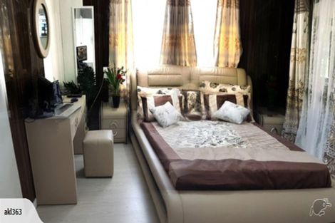 Photo of property in 363 Roscommon Road, Clendon Park, Auckland, 2103