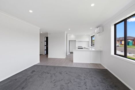 Photo of property in 1 James Elliot Way, Pokeno, 2402