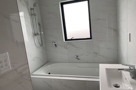 Photo of property in 9a Poruru Close, Papakura, 2110