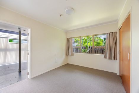 Photo of property in 16 Anderson Road, Taradale, Napier, 4112