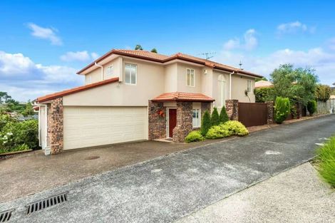 Photo of property in 18 St Clair Place, Browns Bay, Auckland, 0630