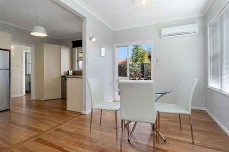 Photo of property in 8 Weld Street, Cambridge, 3434