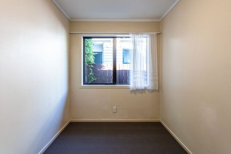 Photo of property in 2/2 Frost Road, Mount Roskill, Auckland, 1041