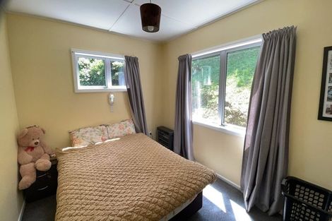 Photo of property in 97 Dowse Drive, Maungaraki, Lower Hutt, 5010