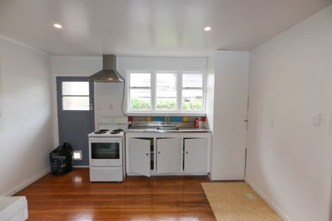 Photo of property in 1/2 Wilfrid Street, Ilam, Christchurch, 8041