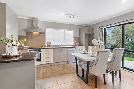 Photo of property in 38b Hetherington Road, Ranui, Auckland, 0612