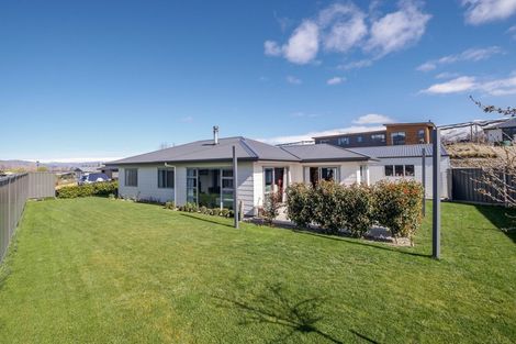 Photo of property in 27 Missy Crescent, Mount Pisa, Cromwell, 9383