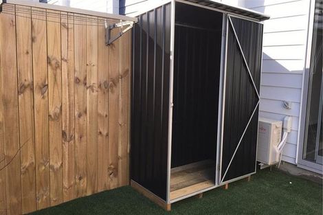 Photo of property in 6/8 Yeovil Road, Te Atatu Peninsula, Auckland, 0610